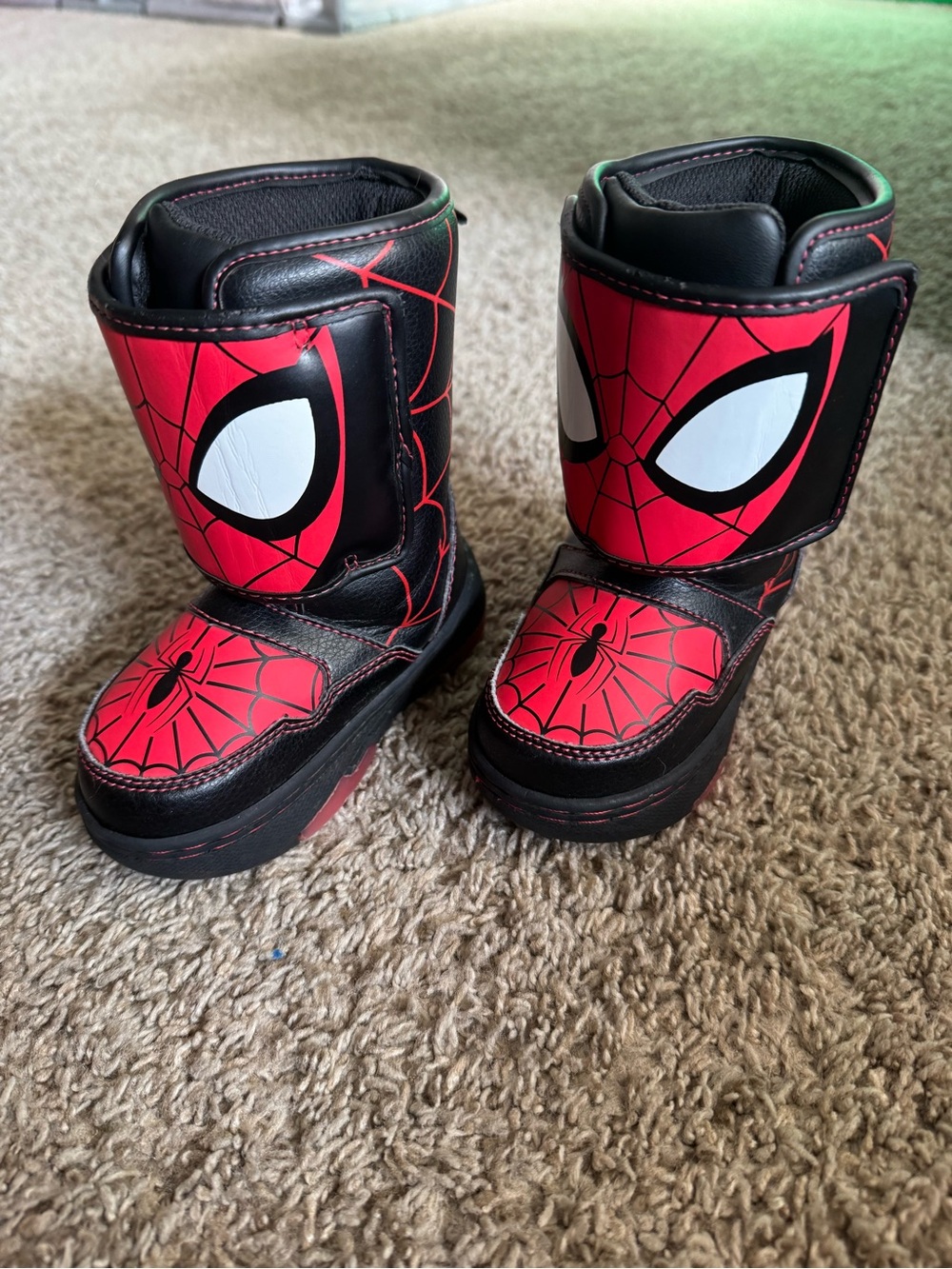 Marvel Boys Toddler Sz 6 Spiderman Lightup Insulated Mid-Calf Winter Snow Boots